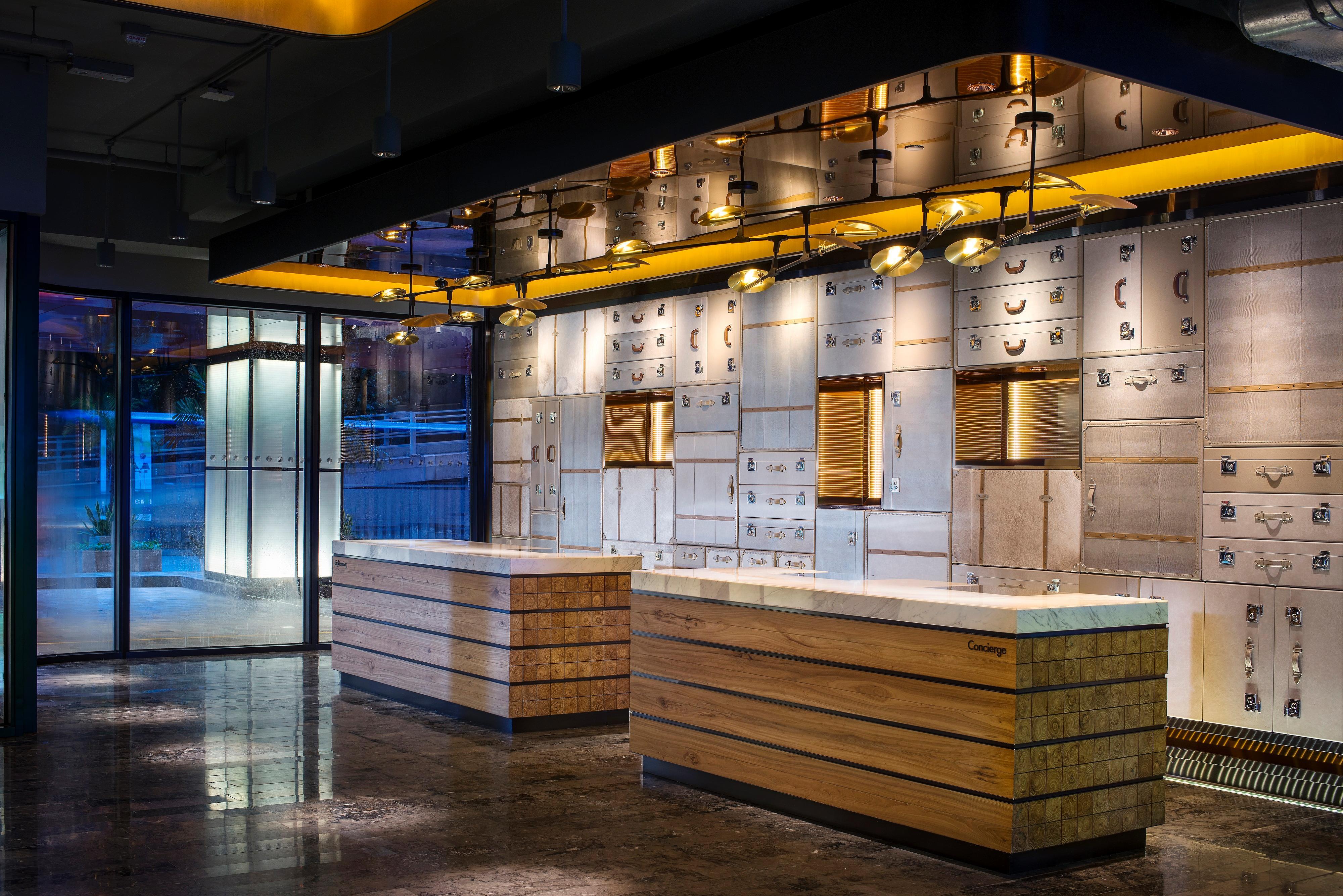מלון The Park Lane Hong Kong, Autograph Collection מראה חיצוני תמונה The safe deposit boxes at the bank
